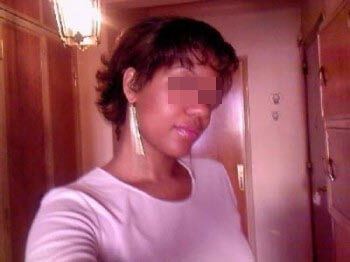 Grosse putasse qui cherche un black bien chaud sur Champigny-sur-Marne pour une bonne pipe