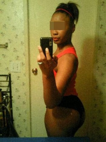 Belle black sur Mantes-la-Jolie pour un mec macho
