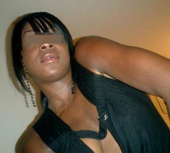 Fille black adorant le sexe